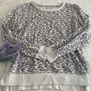 Leopard print crew neck